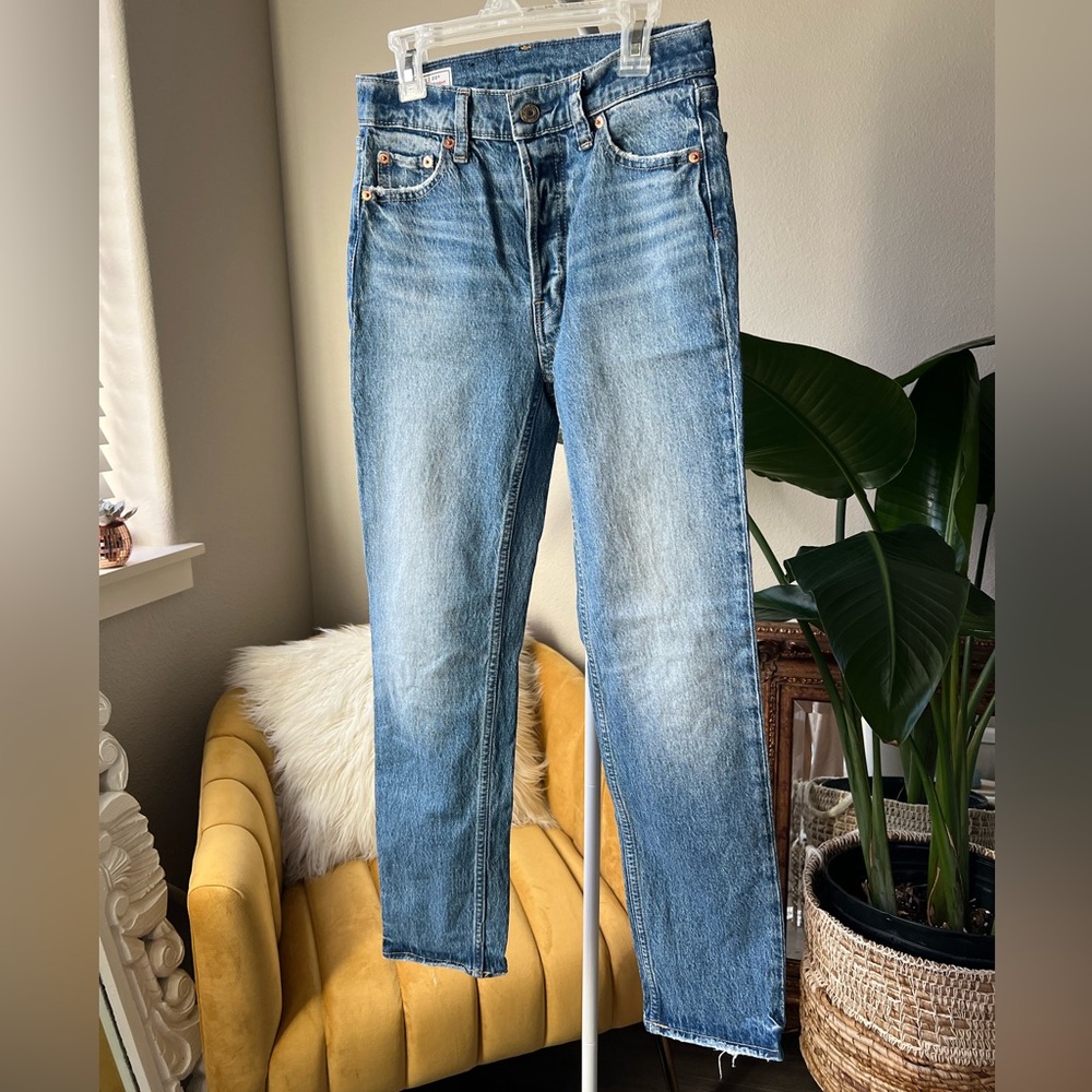 Gap cheeky straight high rise denim jeans